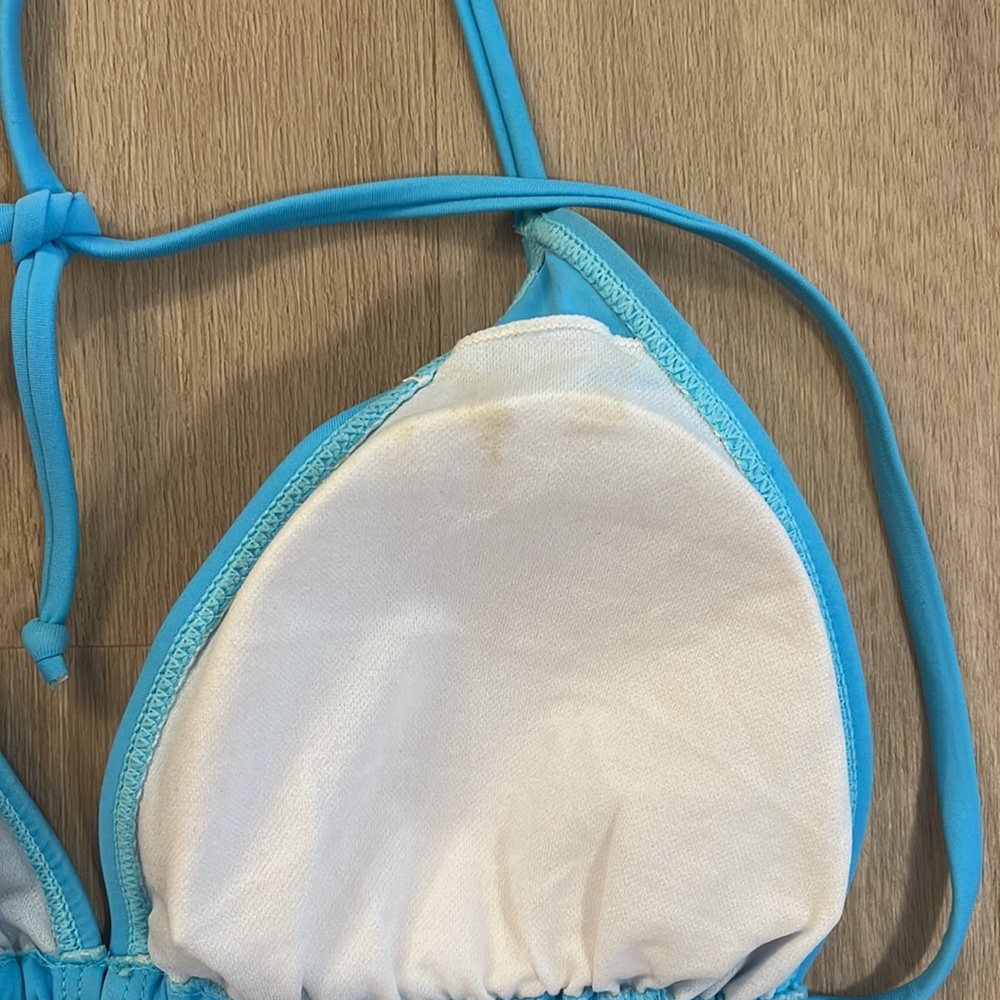 B Split Bikini Top - Picture 3 of 4